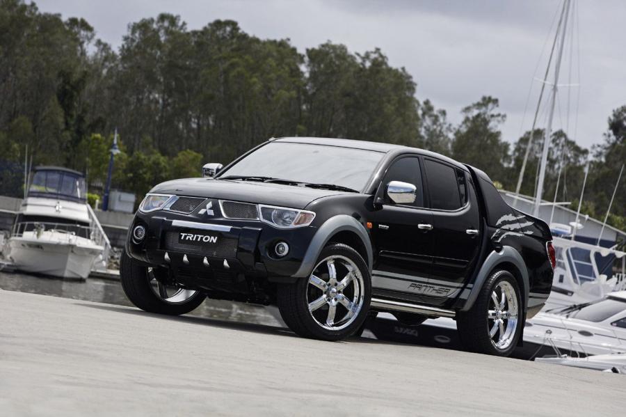  Mitsubishi Panther Concepts 2008 года  (фото 16 из 22)